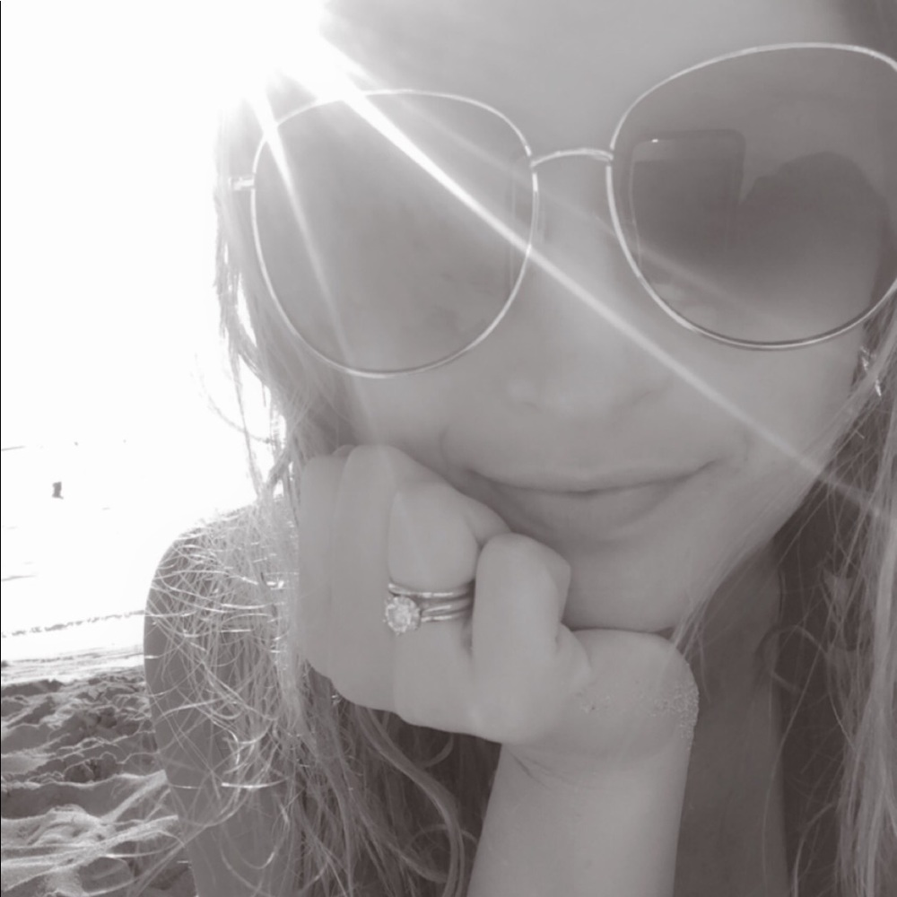 Meet your Posher, Emily